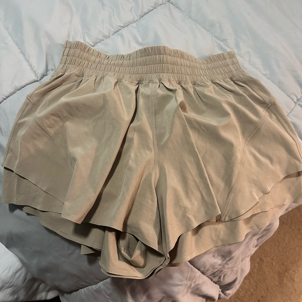lululemon Shake it out high rise beige Layered Running Shorts